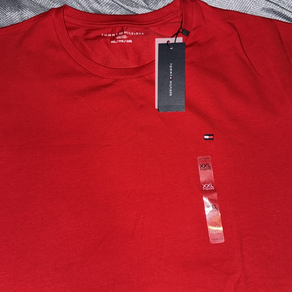 Tommy Hilfiger Men’s basic tee